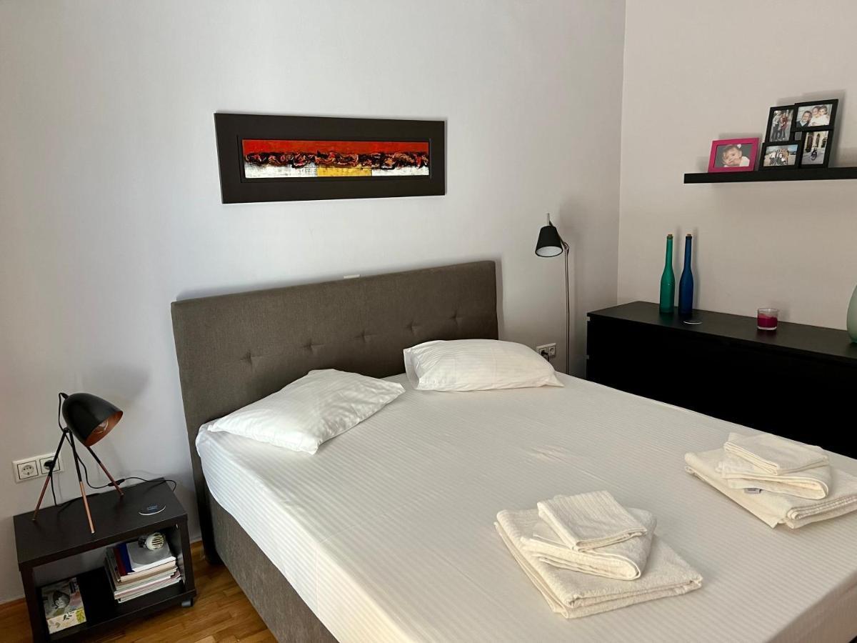 Central Kalamata Cozy Apartment Eksteriør billede