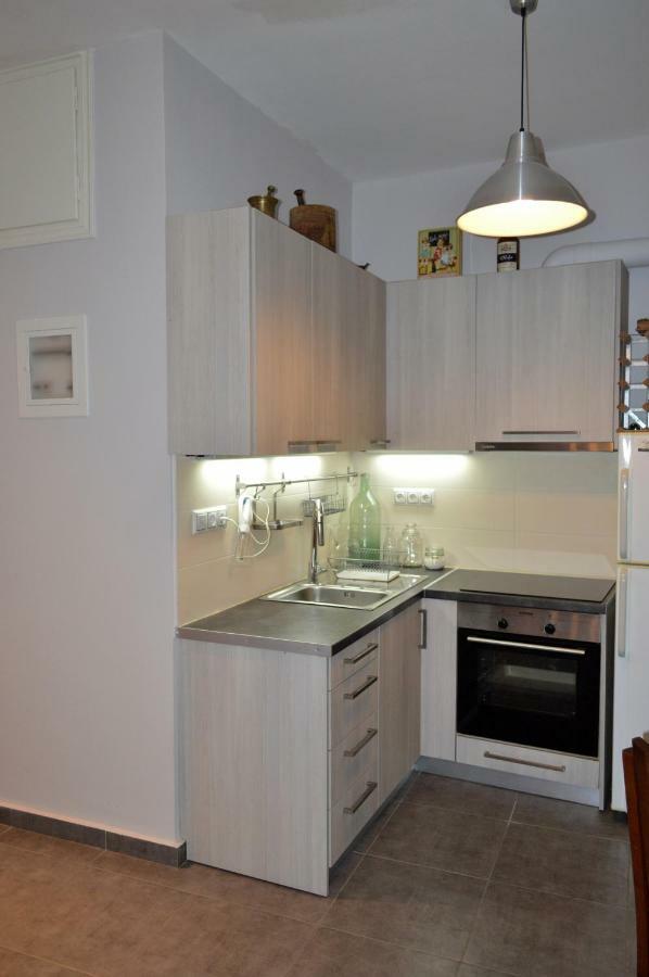 Central Kalamata Cozy Apartment Eksteriør billede